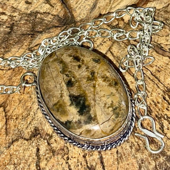 Brown Dendritic Jasper Pendant Necklace - Picture 7 of 12